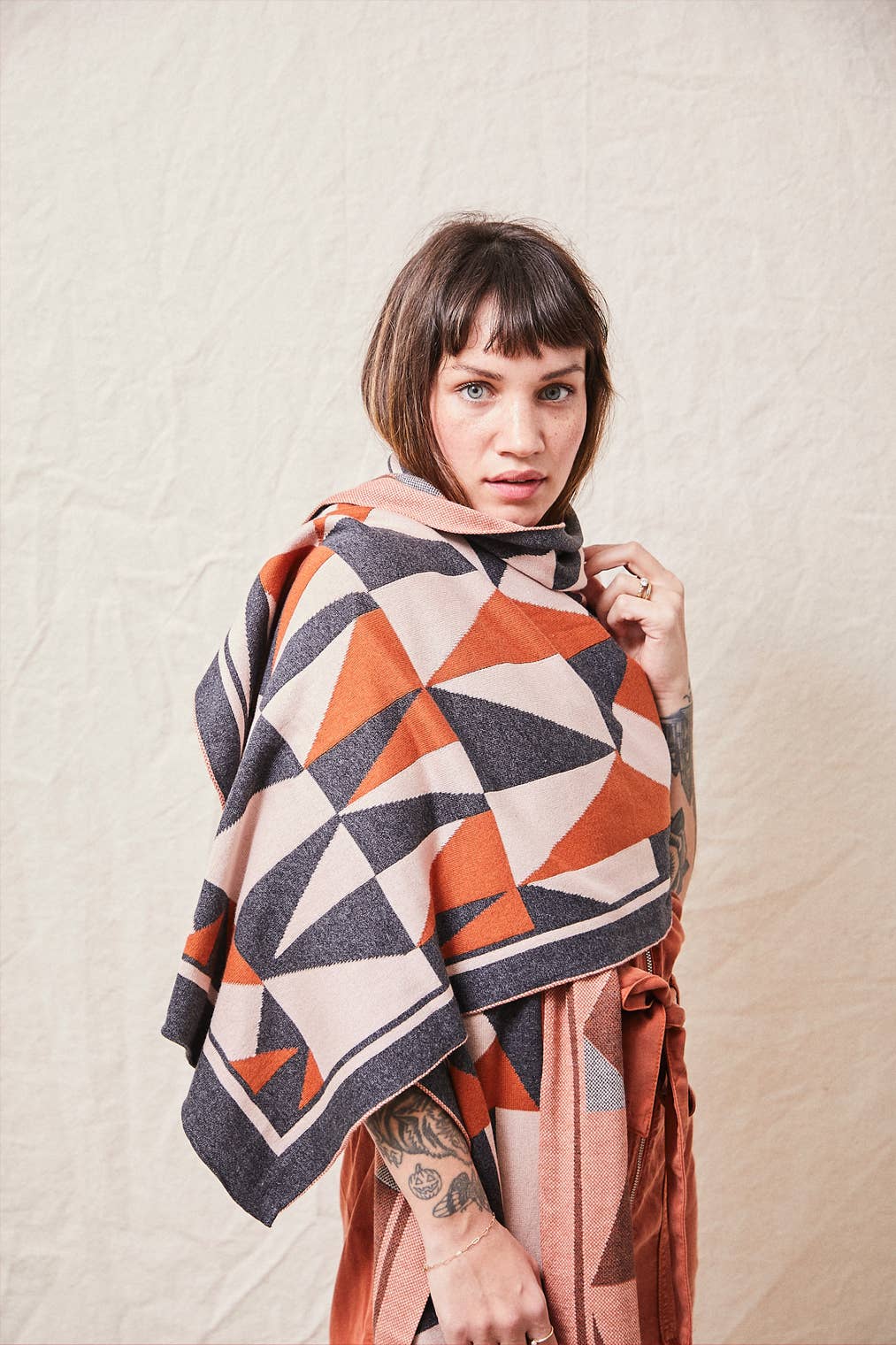 Box Kite Wrap - Cinnamon & Charcoal