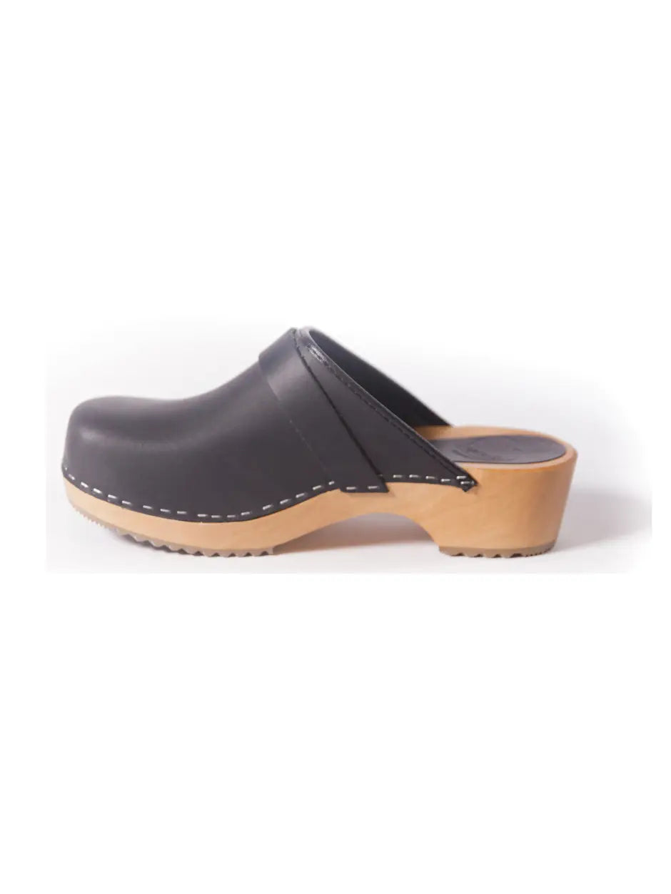 Gretta Clogs - Black