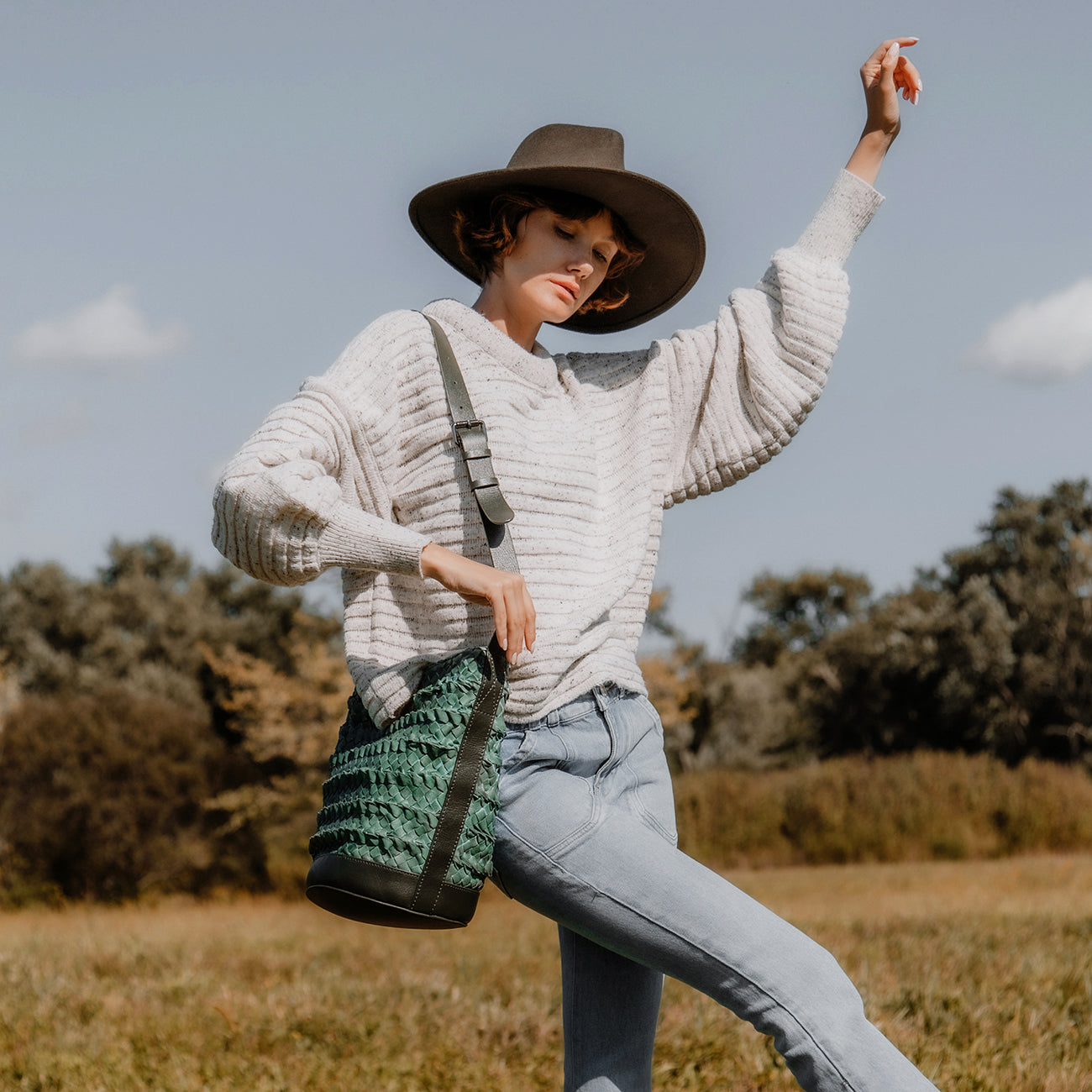 Emery Woven Bucket - Pine